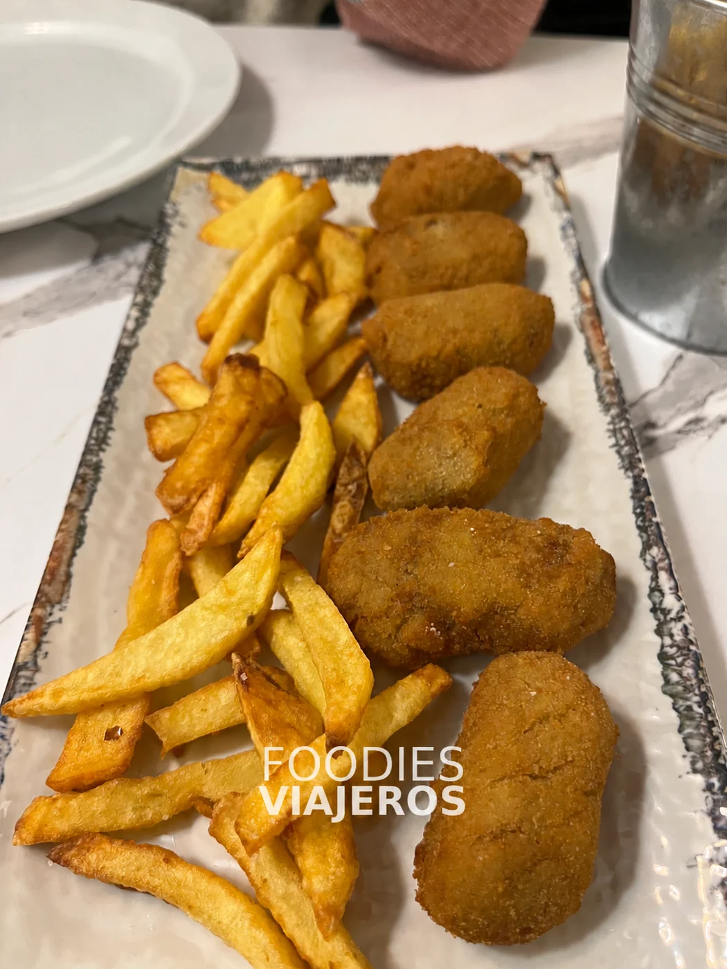 Media ración de croquetas con patatas en La Yedra, Cazorla.