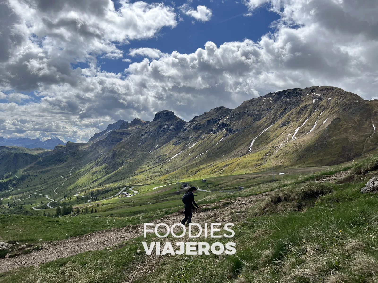 Camino por las laderas de Viel dal Pan